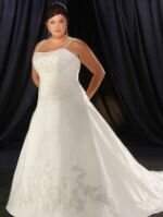 Plus Size Bridal & Wedding Dresses